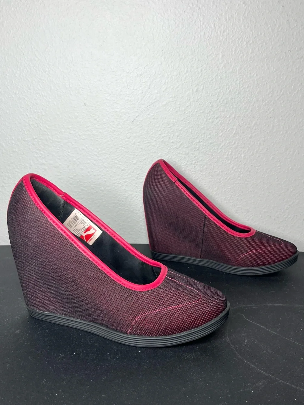 Y2K Puma Black Pink Mesh Sporty Wedges Size 8
